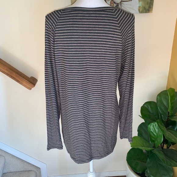 CAbi 3053 Long‎ Sleeve Blair tunic top Large - Picture 3 of 7